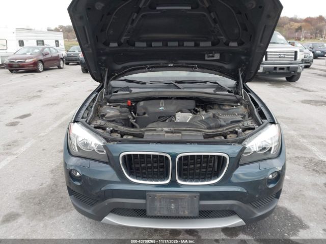 2014 BMW X1 WBAVL1C5XEVR93816 Photo 9
