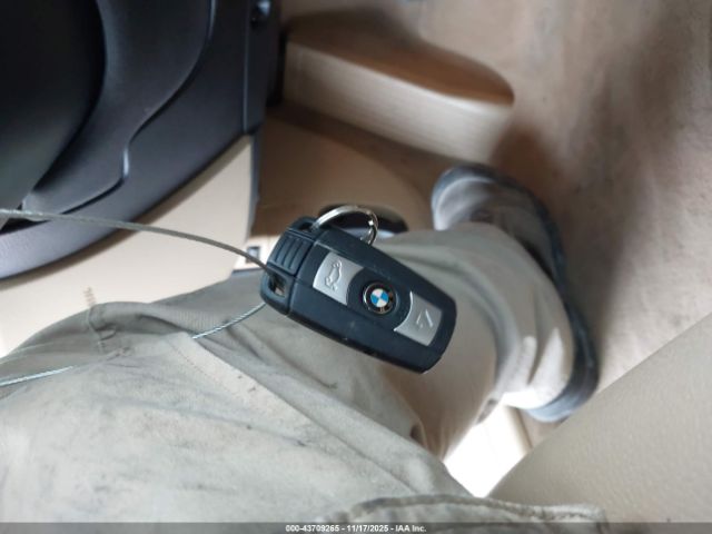 2014 BMW X1 WBAVL1C5XEVR93816 Photo 10