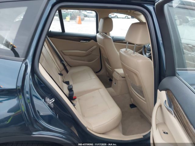 2014 BMW X1 WBAVL1C5XEVR93816 Photo 7