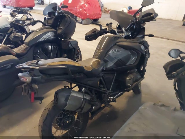 2021 BMW R 1250 WB10M1305M6D96869 Photo 3