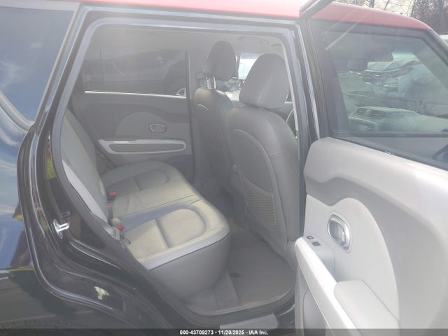 KNDJX3AEXH7024742 KIA Soul Ev +