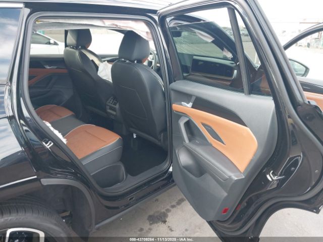 2025 VOLKSWAGEN TIGUAN 3VVLR7RMXSM055154 Photo 7