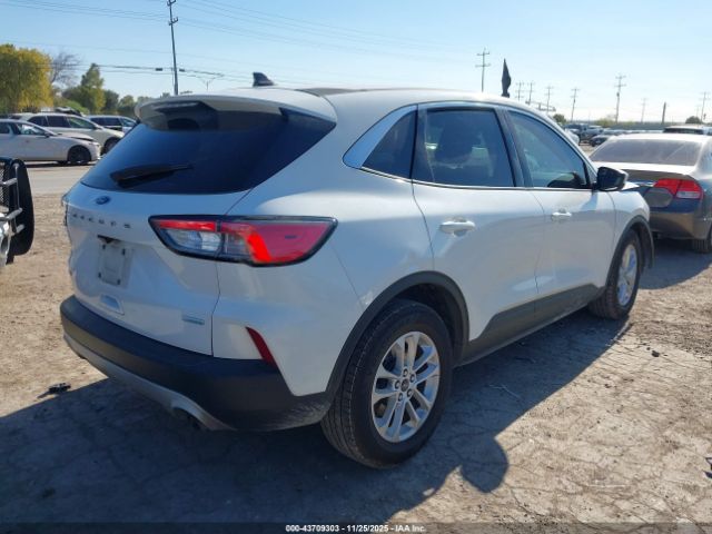 2020 FORD ESCAPE 1FMCU0G61LUA75696 Photo 3