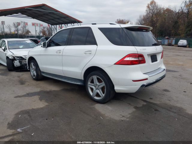 2015 MERCEDES-BENZ ML 350 4JGDA5HB8FA581585 Photo 2