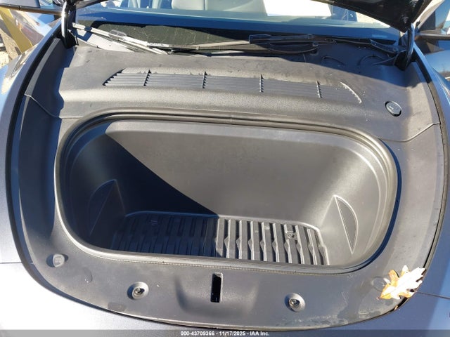 2024 TESLA MODEL Y 7SAYGDED1RA321691 Photo 9