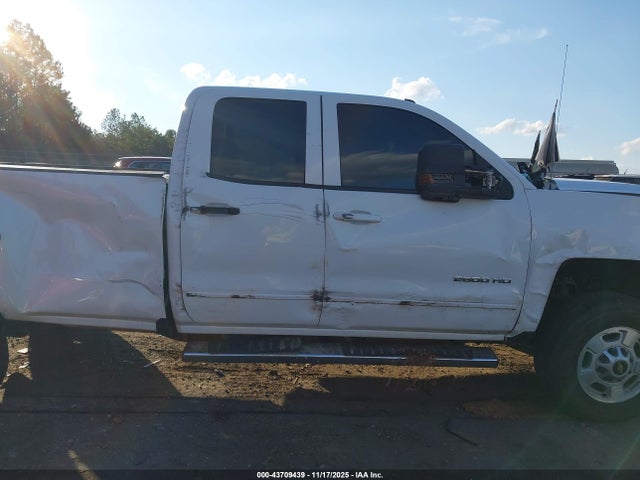 Auction sale of the 2019 Chevrolet Silverado 2500hd Lt, vin: 2GC2CSEG0K1147265, lot number: 43709439