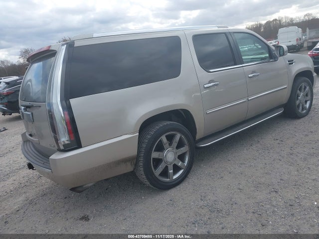 2007 CADILLAC ESCALADE ESV 1GYFK66867R253294 Photo 3