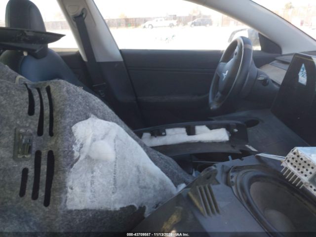 2018 TESLA MODEL 3 5YJ3E1EB5JF127862 Photo 4