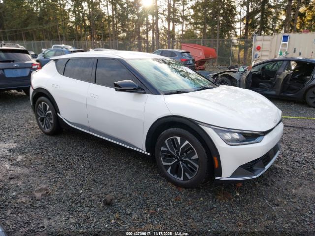 2022 KIA EV6 KNDC34LB3N5051141