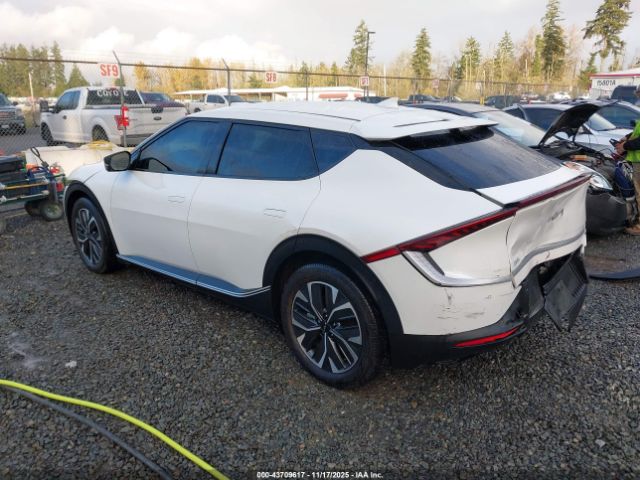 2022 KIA EV6 KNDC34LB3N5051141 Photo 2