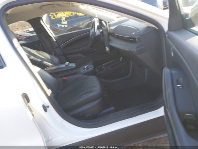 2024 FORD MUSTANG MACH-E 3FMTK3SU8RMA04666 Photo 4