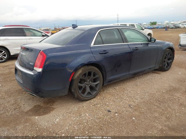 2017 CHRYSLER 300 2C3CCAAG6HH552958 Photo 3