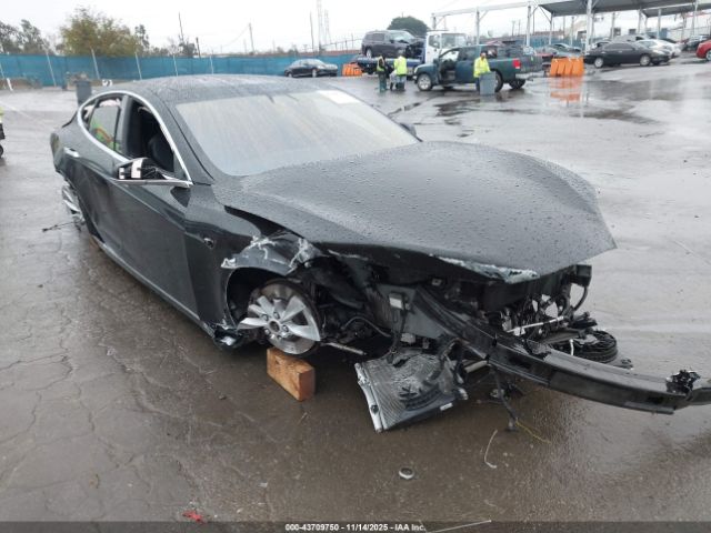 2017 TESLA MODEL S 5YJSA1E24HF196057