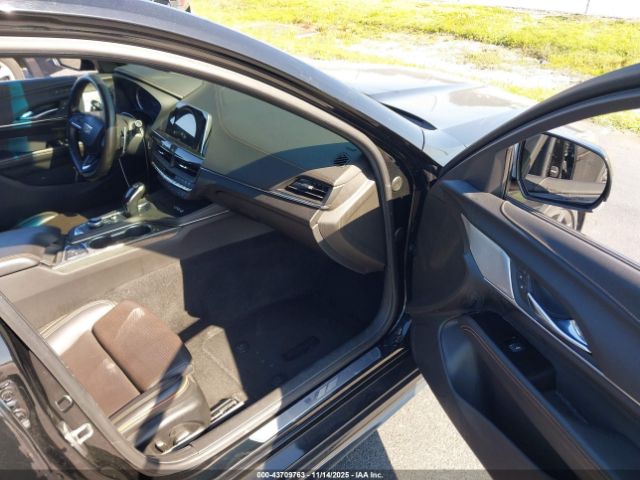 2022 CADILLAC CT4-V 1G6DD5RL7N0120274 Photo 4