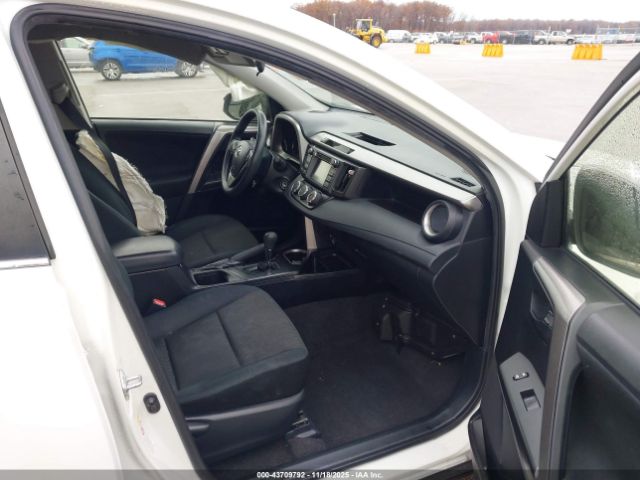 2017 TOYOTA RAV4 JTMZFREVXHJ702699 Photo 4