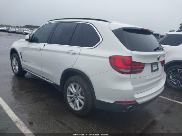 2015 BMW X5 5UXKR0C50F0P12134 Photo 2