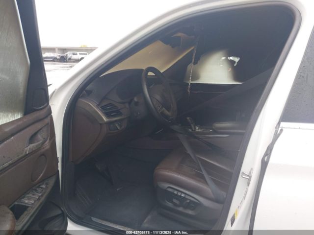 2015 BMW X5 5UXKR0C50F0P12134 Photo 4