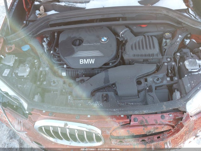 2018 BMW X1 WBXHT3C37J5K21409 Photo 9
