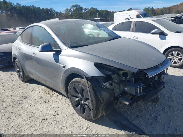 2025 TESLA MODEL Y 7SAYGDED6SA354384 Photo 0