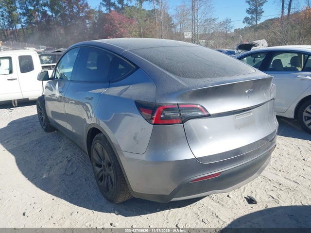 2025 TESLA MODEL Y 7SAYGDED6SA354384 Photo 2