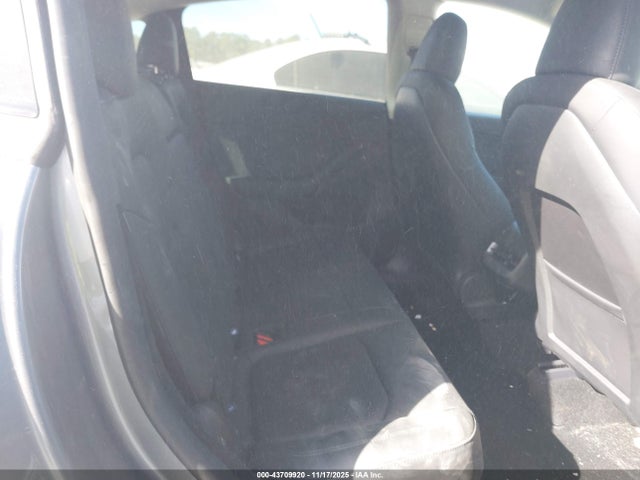 2025 TESLA MODEL Y 7SAYGDED6SA354384 Photo 7