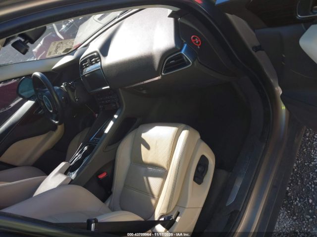 2017 JAGUAR F-PACE SADCK2BV7HA489793 Photo 4