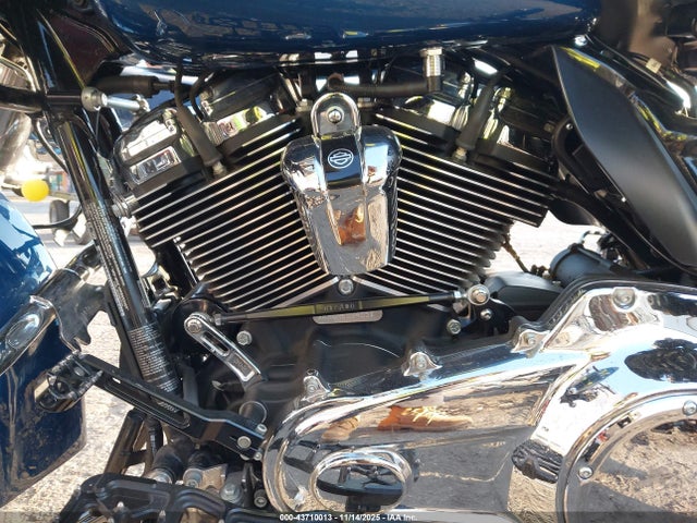 Harley-Davidson FLTRX 2022 1HD1KHC10NB653455 Image 8