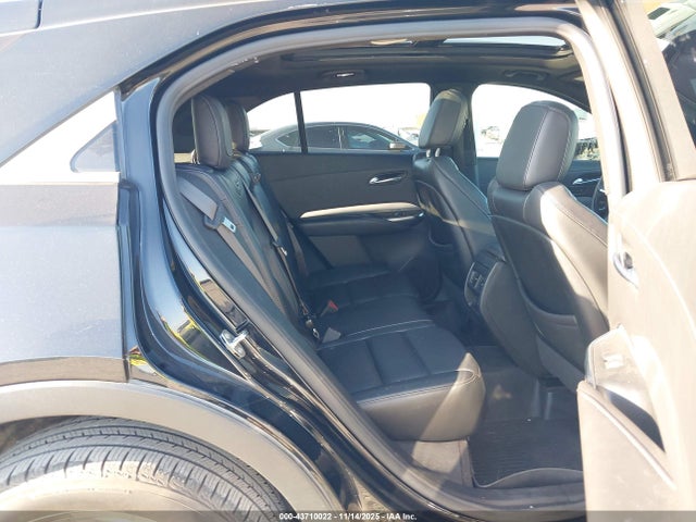 2020 CADILLAC XT4 1GYFZCR46LF141500 Photo 7