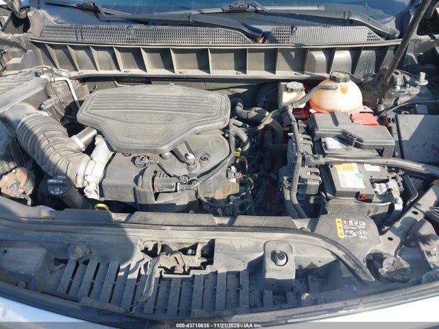 2018 CADILLAC XT5 1GYKNCRS7JZ140814 Photo 9