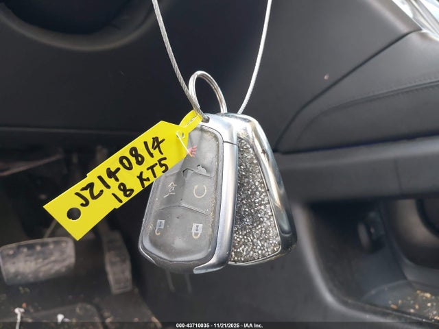 2018 CADILLAC XT5 1GYKNCRS7JZ140814 Photo 10