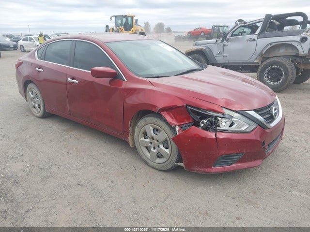 Продаж на аукціоні авто 2018 Nissan Altima 2.5 S, vin: 1N4AL3AP6JC472279, номер лоту: 43710057