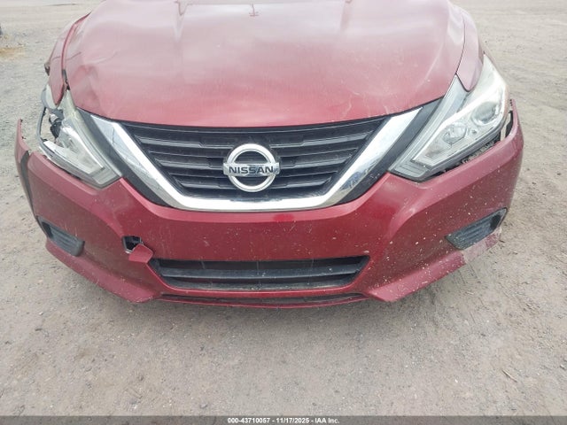 Продаж на аукціоні авто 2018 Nissan Altima 2.5 S, vin: 1N4AL3AP6JC472279, номер лоту: 43710057