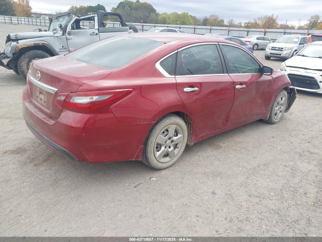 Продаж на аукціоні авто 2018 Nissan Altima 2.5 S, vin: 1N4AL3AP6JC472279, номер лоту: 43710057