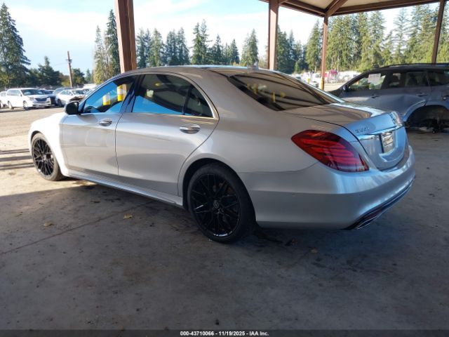 2014 MERCEDES-BENZ S 550 WDDUG8FB2EA065945 Photo 2