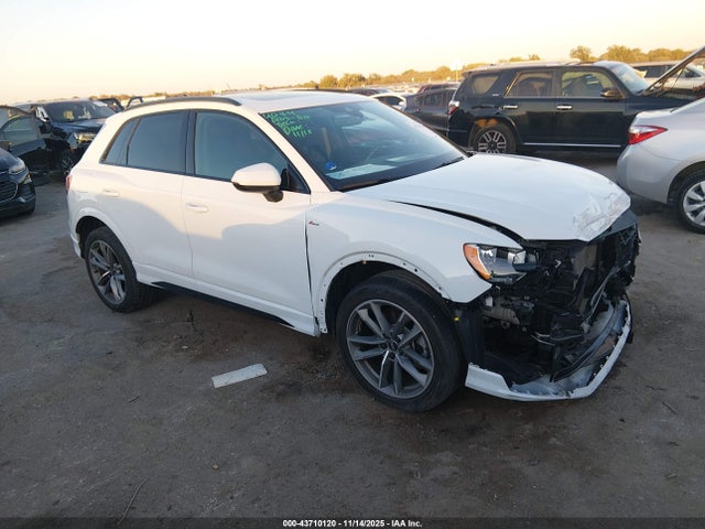 2022 AUDI Q3 WA1DECF31N1133805 Photo 0