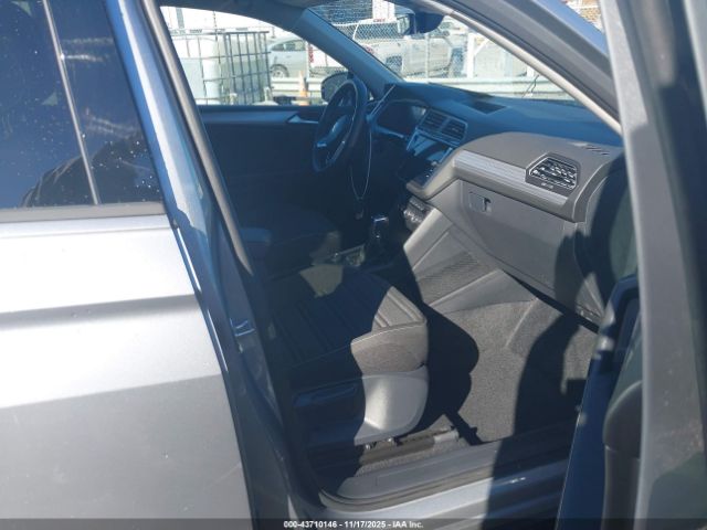 2024 VOLKSWAGEN TIGUAN 3VVFB7AX6RM151428 Photo 4