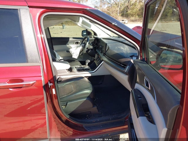 KNDNB4H38P6214635 KIA Carnival Mpv Lx Seat Package
