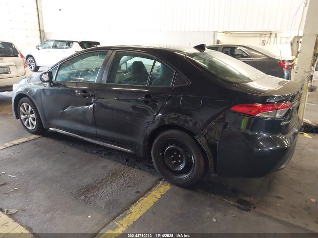 2021 TOYOTA COROLLA 5YFEPMAE6MP230026 Photo 2