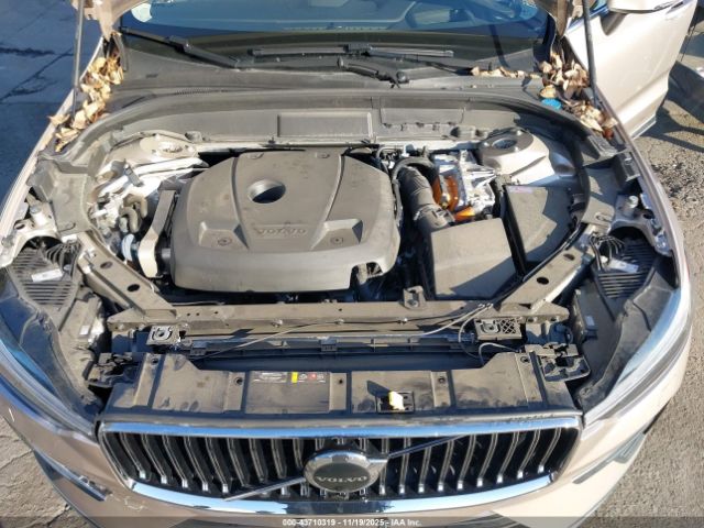 2023 VOLVO XC60 RECHARGE PLUG-IN HYBRID YV4H60DA7P1362980 Photo 9
