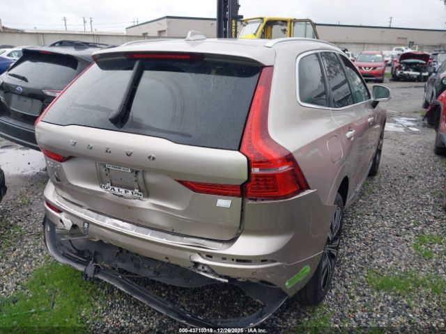 2023 VOLVO XC60 RECHARGE PLUG-IN HYBRID YV4H60DA7P1362980 Photo 3