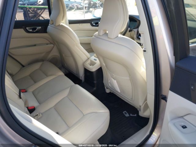 2023 VOLVO XC60 RECHARGE PLUG-IN HYBRID YV4H60DA7P1362980 Photo 7