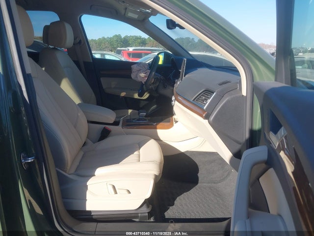 2024 AUDI Q5 WA1ABAFY6R2020170 Photo 4