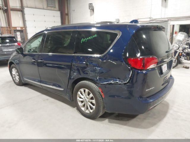 2018 CHRYSLER PACIFICA 2C4RC1BG6JR280691 Photo 2