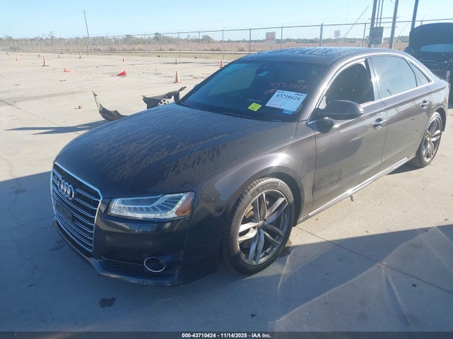 2017 AUDI A8 L WAU43AFD2HN021047 Photo 1