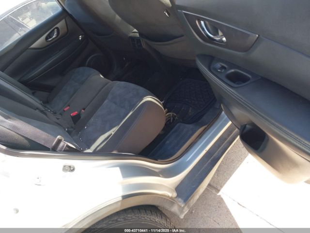 2016 NISSAN ROGUE KNMAT2MV0GP649456 Photo 7