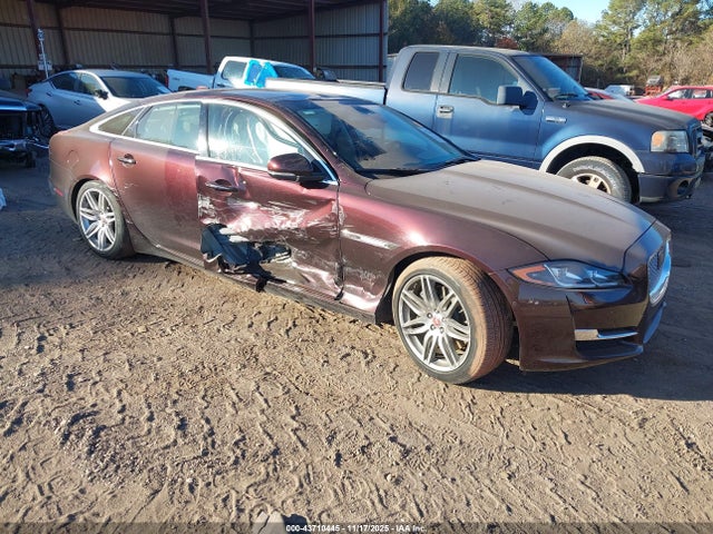 2019 JAGUAR XJ SAJWA2G78K8W20526