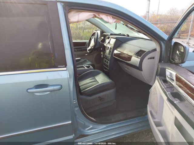 2009 CHRYSLER TOWN & COUNTRY 2A8HR54119R661430 Photo 4