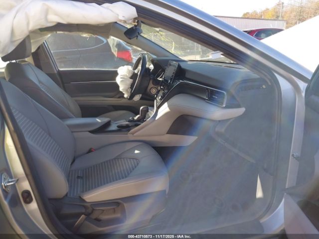 2021 TOYOTA CAMRY 4T1G11AK8MU402795 Photo 4