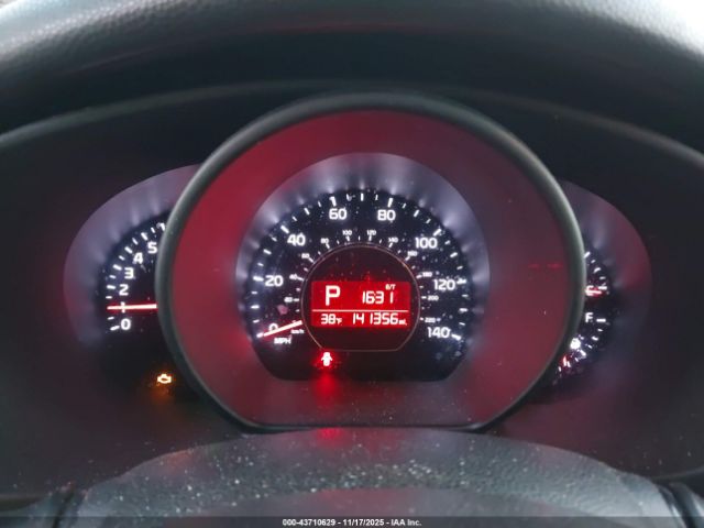 2014 KIA SOUL KNDJN2A27E7041483 Photo 6