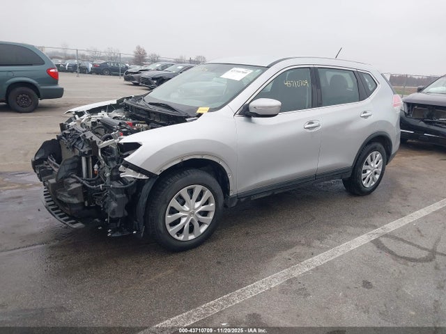 Nissan ROGUE S 2015 KNMAT2MV9FP590275 Image 2
